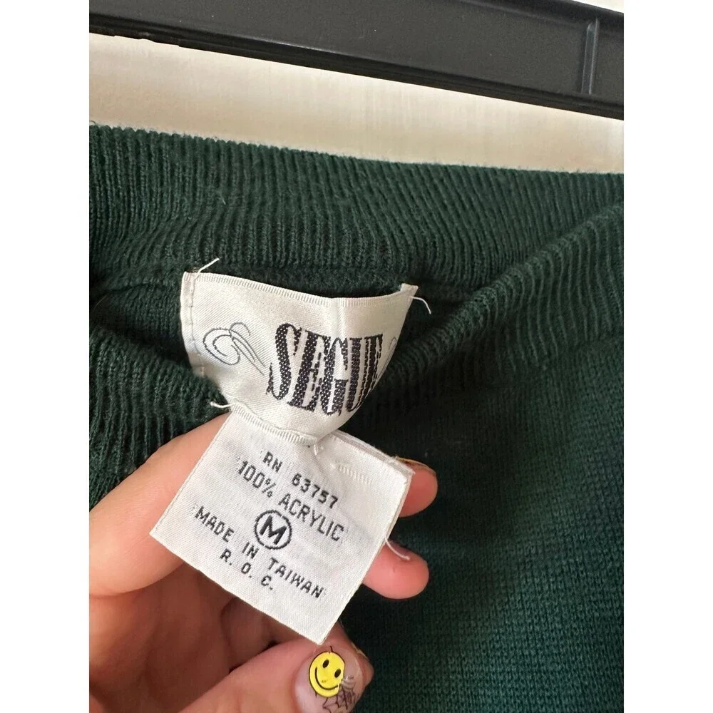 Segue Women’s size medium green Skirt